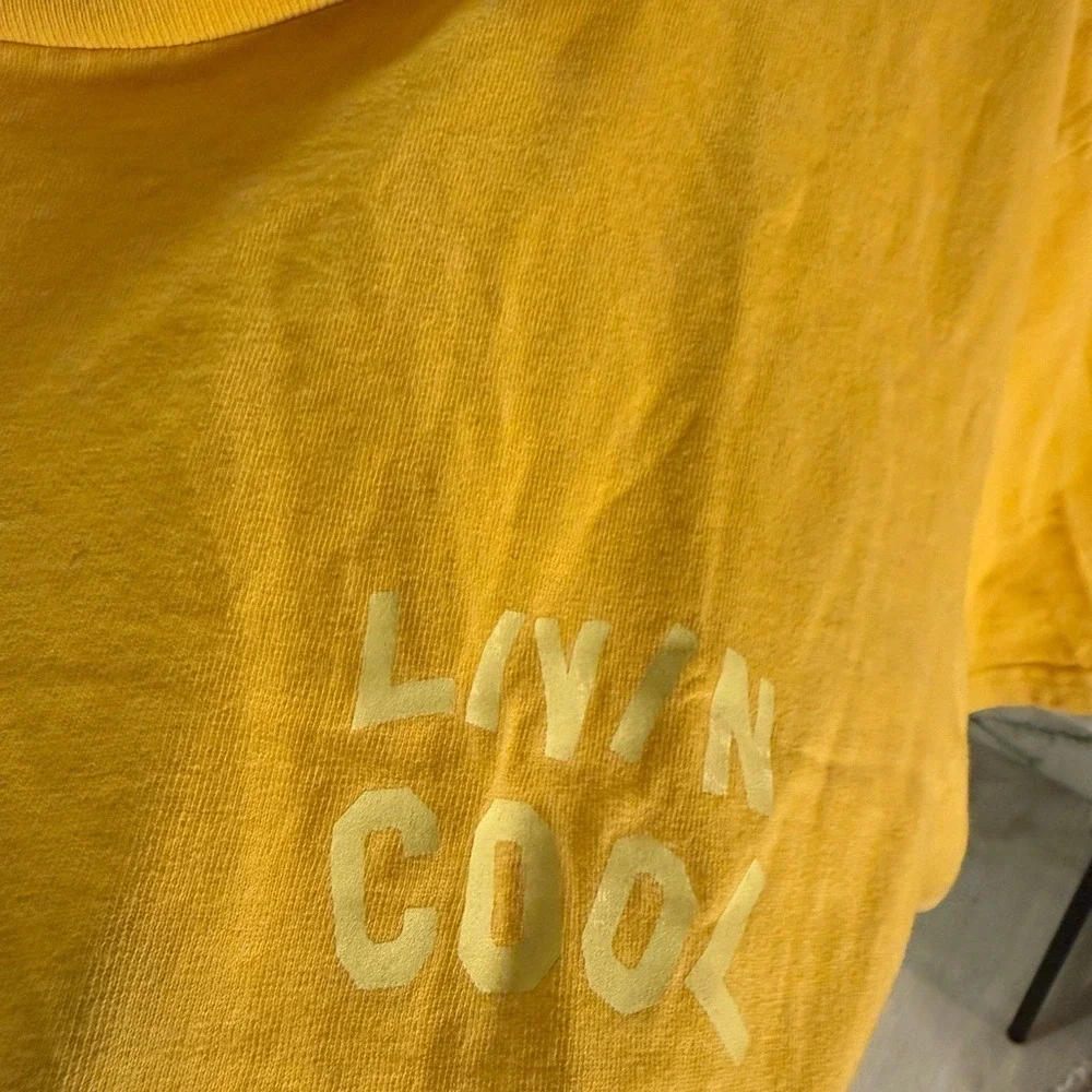 Livin COOL Yellow‎ Cropped Tee